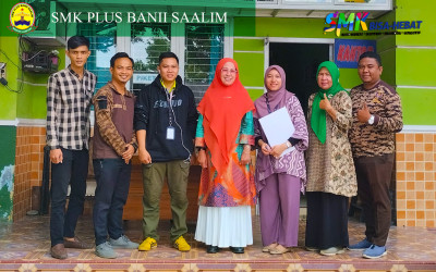 Tim Telkom Menjalin MOU dengan SMK Plus Banii Saalim